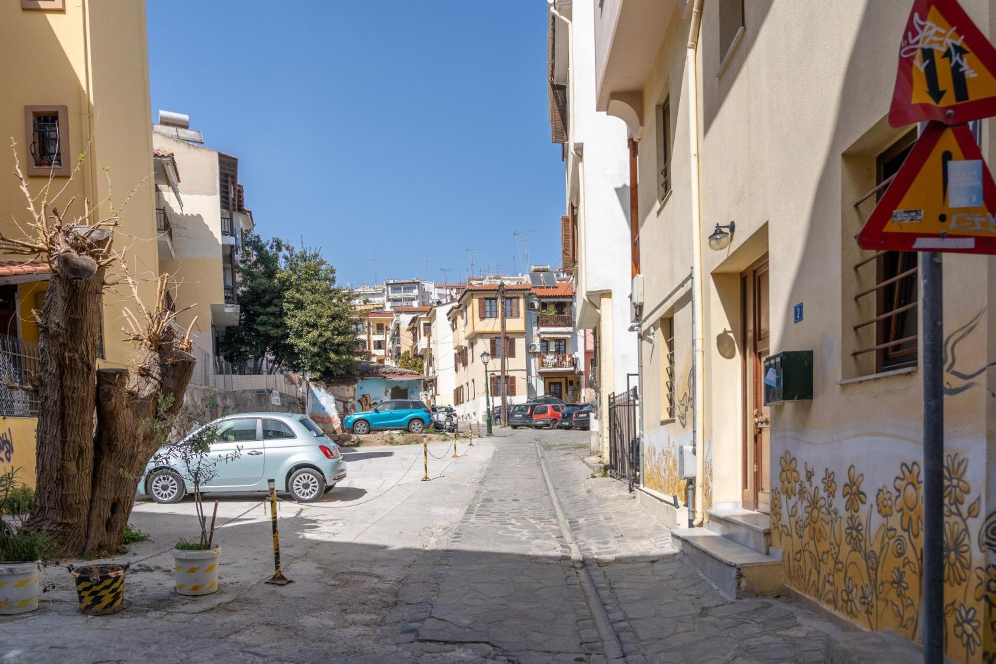 Apartament Thess Old Town With Free Private Parking Saloniki Zewnętrze zdjęcie